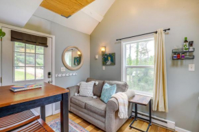 Tiny Home with Fire Pit Trail Access On-Site!